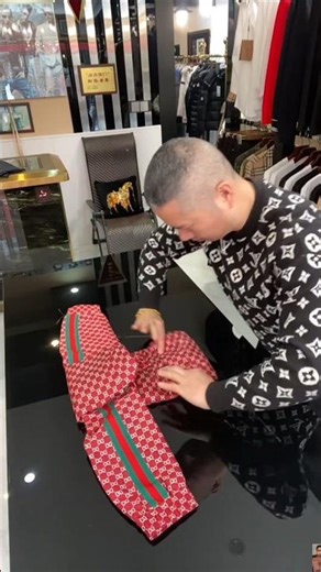 jacket folding hacks! clothes wardrobe organization ideas #shorts