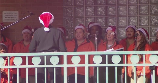 Tarrant County Jail filled with holiday music from the inmate's choir
