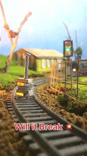 TRAIN VS NUT BLOCKADE 💥 🚂 🔩