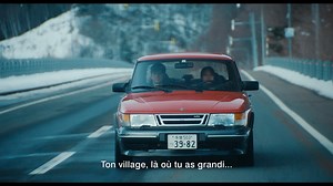 5.7K views · 553 reactions | Un road movie envoûtant adapté de l'oeuvre de Haruki Murakami.  DRIVE MY CAR de Ryūsuke Hamaguchi (ASAKO I & II, SENSES) est à découvrir dès aujourd'hui au cinéma !  — https://bit.ly/3kZHJE8 | SensCritique | Facebook