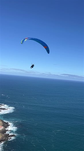 Paragliding Adventure with Students and Alumni
