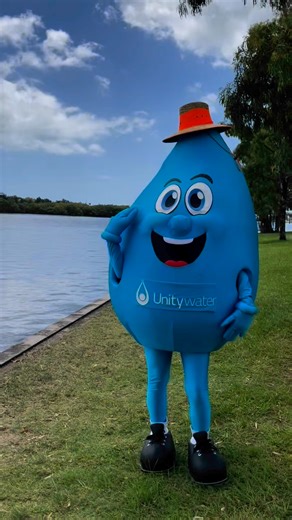STAY HYDRATED WITH TAP WATER THIS WEEKEND!💦 🍏Wanda's perfecting their moves to the viral dance to Charli XCX's 'Apple' for the triple j Hottest 100! 🥁 Here's to good tunes and refilling our reusable water bottles to reduce single-use plastics!! 💧🎶#TripleJ #Hottest100 #Apple #CharliXCX #BratSummer #DrinkTap | Unitywater
