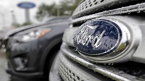 Ford recalls 74,000 Focus hatchbacks