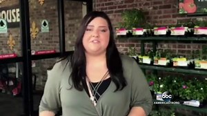 Worker lauded for inviting teen with autism to help him stock supermarket