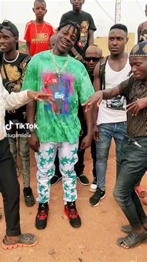 alien skin (@alien.skin3)’s videos with original sound - alien skin