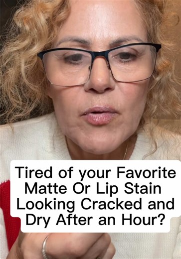 #LatkaSoothingPrepLipMask #lipcare #hydratinglipmask #gentleskincare #skincareover40 Latka Soothing Prep Lip Mask is designed to soften and hydrate lips so they feel smooth and comfortable, not coated or sticky. This works well if lips feel dry, tight, or uneven, especially before lipstick or throughout the day when you want them to feel conditioned. It’s about prepping and soothing lips so they look and feel better with minimal effort.