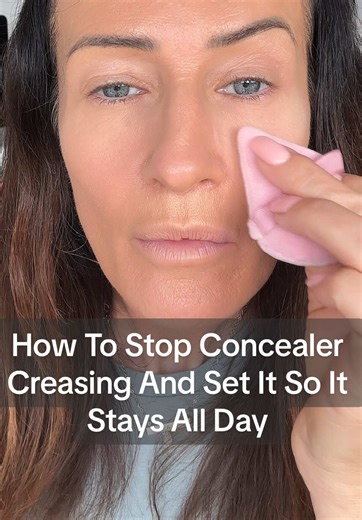 Someone asked how to stop their concealer creasing into fine lines but this technique also helps fix it so it stays in place all day. Here’s exactly what I do: • Damp sponge with satin spray before blending concealer • Lightly misted puff pressed into loose powder to set concealer You’re not just stopping under eye concealer creasing you’re setting and fixing it in place so it doesn’t move or settle into lines throughout the day. Try this before changing your concealer. #concealercreasing #creas