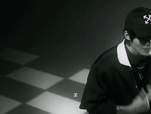 PALAISIPAN // Loonie ft. Arthur Nery | Klasik