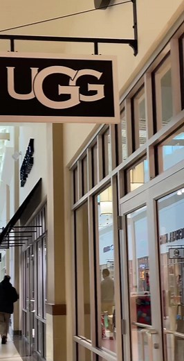 Uggs for the Win: Roosevelt Field Ugg Store Haul