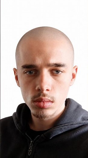 PLUS UN POIL SUR LE CAILLOU... | PAF
