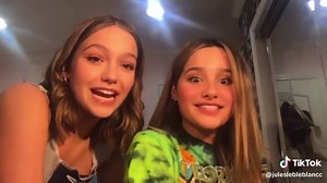 im not ok. they were friends for over 5 years I can’t fathom this they helped eachother through eachothers breaks up they were so close we thought they were DATING people grew apart and i get that but wasn’t expecting it to happen to THEM the world may never know what happened but it was such a privilege watching this friendship🤍 #julesleblanc #jaydenbartels #jaynnie #julesandjayden #bratayley #fyp #foryou #fyp #fup #foryoupage #foryourpage #annieleblanc #julesleblancedit #jaydenbartelsedit #ja