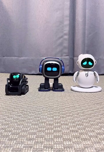 Robots Compete in Squid Game 2 Challenges