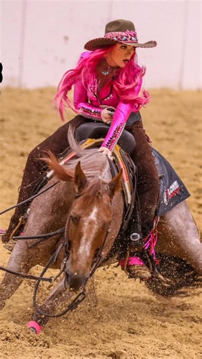 Hunter Marie Tharp on Instagram: "2025, you were a dream come true. This run with Sally will forever be my favorite memory — not just because of the score, but because of the journey it represents. Every mile, every lesson, every answered prayer. This year gave me more than I ever imagined, and I know none of it happened by accident. So grateful for everyone who stood behind us, believed in us, and cheered us on — and above all, grateful to God for every blessing along the way. Here’s to 2026 — 