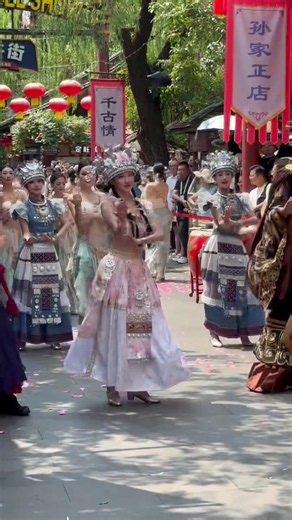 Colorful parade at Hangzhou Songcheng 🎊 Beautiful performers wear traditional ethnic costumes. This is part of the Romance of the Song Dynasty show carnival. You can feel the rich culture and lively festive atmosphere here. #HangzhouSongcheng #ChinaCarnival #ChineseEthnicCostume #chinatravel