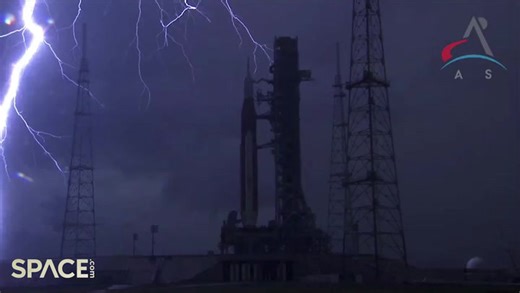Amazing lightning bolt strikes near NASA's Artemis 1 moon rocket