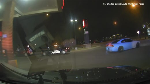 Video: Officers with St. Charles County Auto Theft Task Force using spike strips