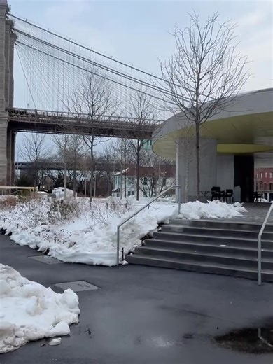 Good morning from Brooklyn Bridge Park Dumbo 🌬️🌉🗽♥️ the heart sculpture is back inside the Empire Store for Valentines #nyc #brooklyn #asmr | newyorkbegins