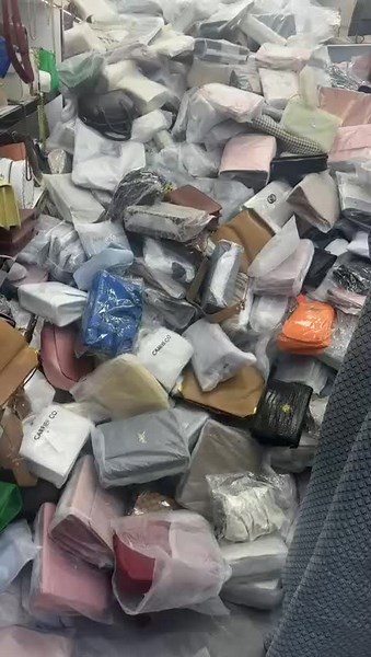 Groupage de sac ouvert écrivez au numéro pour intégrer le groupe #0767482209#cotedivoire🇨🇮 #chine #transit #achat #vente #fournisseur