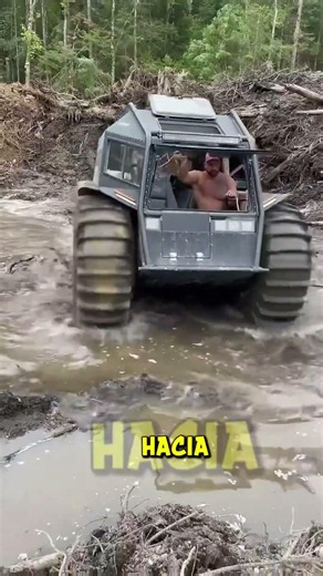 ¡El Vehículo Más Imparable del Mundo! 🚜🌊