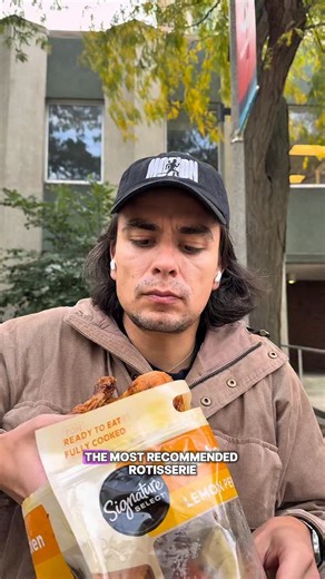 Johnny Novo on Instagram: "Jewel Osco Rotisserie Chicken Review🐔"