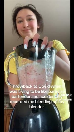 Blender fail turns smoothie making session into total chaos
