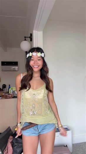 Our body is shutting down #coachella #hachella #festival @Ericaha @Evelyn Ha