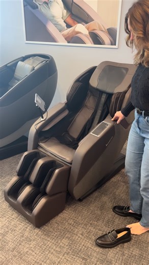 ✅ Upgrade your relaxation routine with a full-body massage chair from Relax The Back Buffalo. Designed to soothe sore muscles, increase circulation, and promote deep relaxation, our luxury massage chairs are like no other. ☺️ 👉 Visit our Williamsville showroom to try and compare our massage chairs with the guidance of our in-store specialists. #relaxtheback #massagechair #spinehealth #relaxation #buffalony | Relax The Back Buffalo