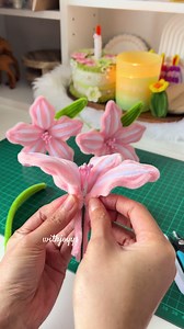 DIY Patterned Lily Flower Tutorial with Pipe Cleaners