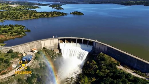 🌊 Espectaculares imágenes del embalse de Melonares tras la llegada de la borrasca 'Martinho' 🎥 Bolidrone | El Correo de Andalucía