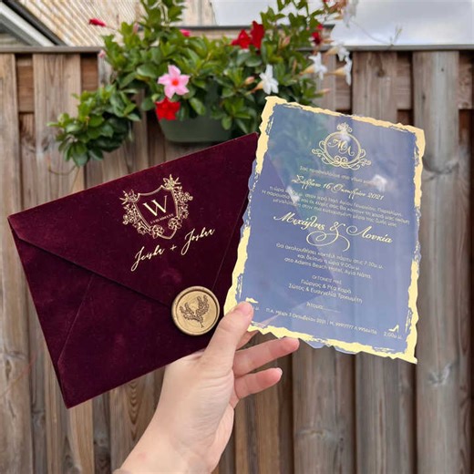 Luxury Burgundy Horizontal Velvet Envelope Custom Gold Foil Acrylic Glass Wedding Invitation Card With Wax Sealing