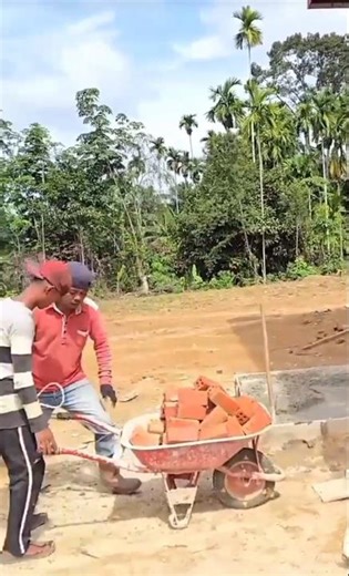 PEDREIRO TEM BRILHANTE IDEIA NO SERVIÇO 😎