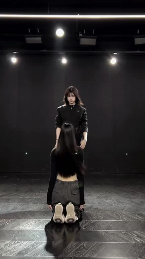 Moonlight Kali Uchis Dance Cover