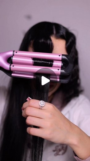 Nadina Ioana on Instagram: "Quick wavy hair tutorial using @wavytalkofficial 🤍 | #wavytalk#wavyhairstyle#wavyhairtutorial#asmrhair#asmrbeauty#hairasmr#hairdryer#hairstyletutorial#hairstyletutorial#curlyhairroutine"