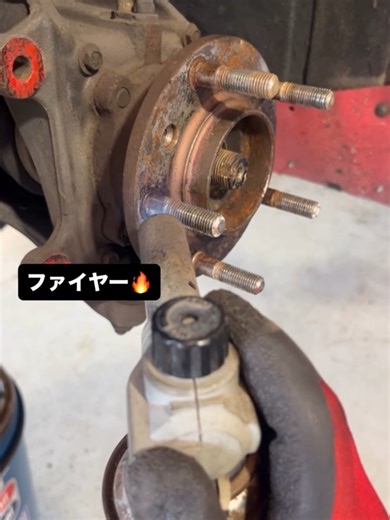 [ミニ MINI Crossover]左フロントハブ交換