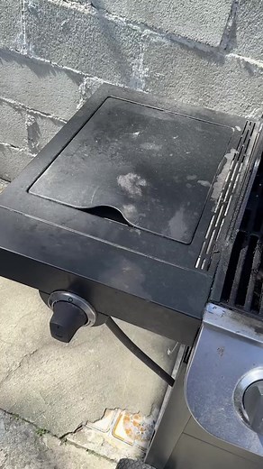 287K views · 354 reactions | Watching this grill get cleaned is so satisfying!  Thanks More Than Cleaning | Tasty Home | Facebook