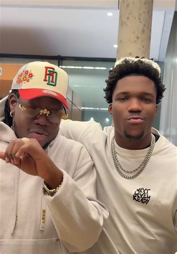 Axel Merryl : Un mélange de langues et d'émotions