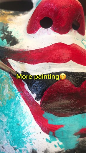 Cómo hacer una máscara personalizada para cosplay