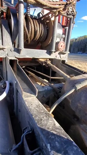 How to Operate a Mechanical Winch