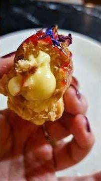 Eclairs with Vanillacream | Raspberry flower topping 🌹