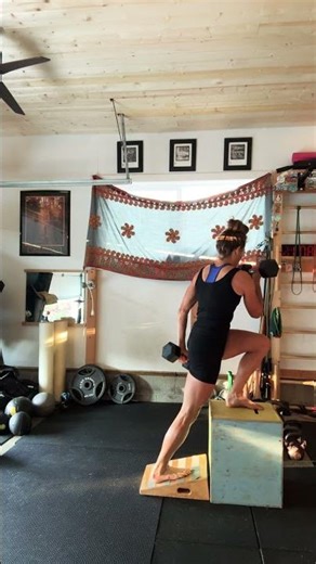 Slant board to step-up - ankle dorsiflexion and thoracic rotation