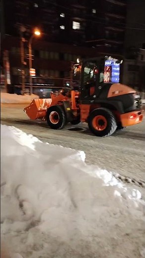 【豆知識】車体が折れ曲がる！？日立の除雪車ZW80の小回りが凄すぎる【ホイールローダー】