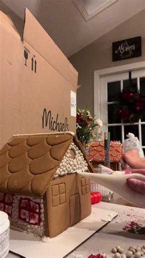 Creative Gingerbread House Decoration Tips