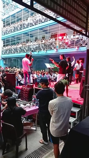 #ပုလဲစံပြကိုယ်ပိုင်အထက်တန်းကျောင်း