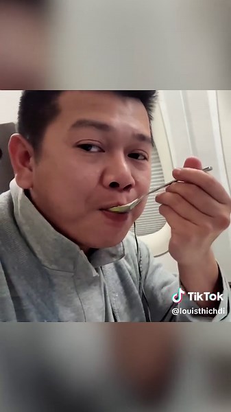 ANA First Class: Suite Dreams in THE SUITE – Luxury Redefined! #tiktoktravel #travel #louisthichdi #dulich #learnontiktok #FirstClassLuxury #a380 #firstclass #airbusa380 #allnipponairways #thesuite #suite #suitefirstclass