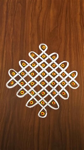 Manasvi_ Rangoli pallete on Instagram: "Easy kolam for begginers ✨✨✨| 8*2 Easy Kolam for begginers ✨✨✨"