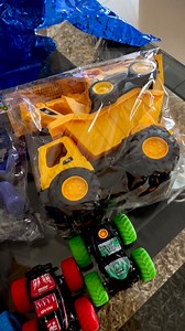 Rra Simba came bearing gifts from Ghetto 🥺❤️ Can we talk about my wrist pieces 🥺 What a thoughtful gift 🥺 | Barati