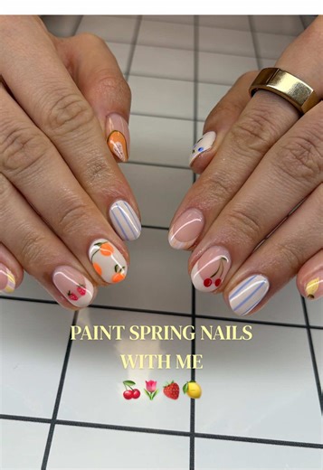 Paint Your Spring Nails with Me: A Cute Nail Tutorial
