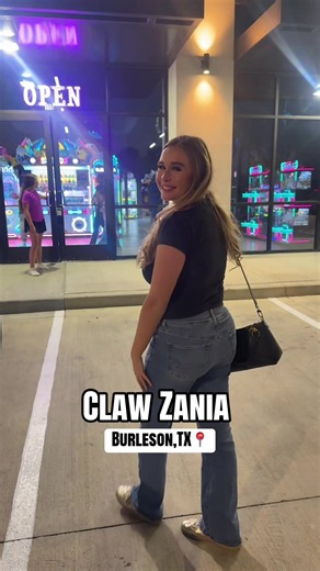 Y’all go check out Claw Zania located in Burleson,TX📍 @ClawZania 13351 South Fwy Burleson,TX#burlesontx #dfwthingstodo #fortworth #dfw @Wingingthismomlife📍DFW