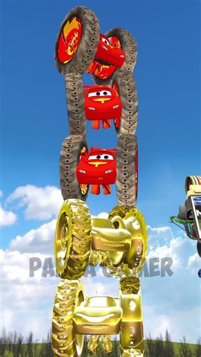 TURNING INTO GOLDEN LIGHTNING MCQUEEN CARS FORKLIFT HELICOPTER TOWERS BIG MAZE Garry's Mod