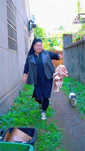 Delicious Dumplings Made from Chicken Comb Oil